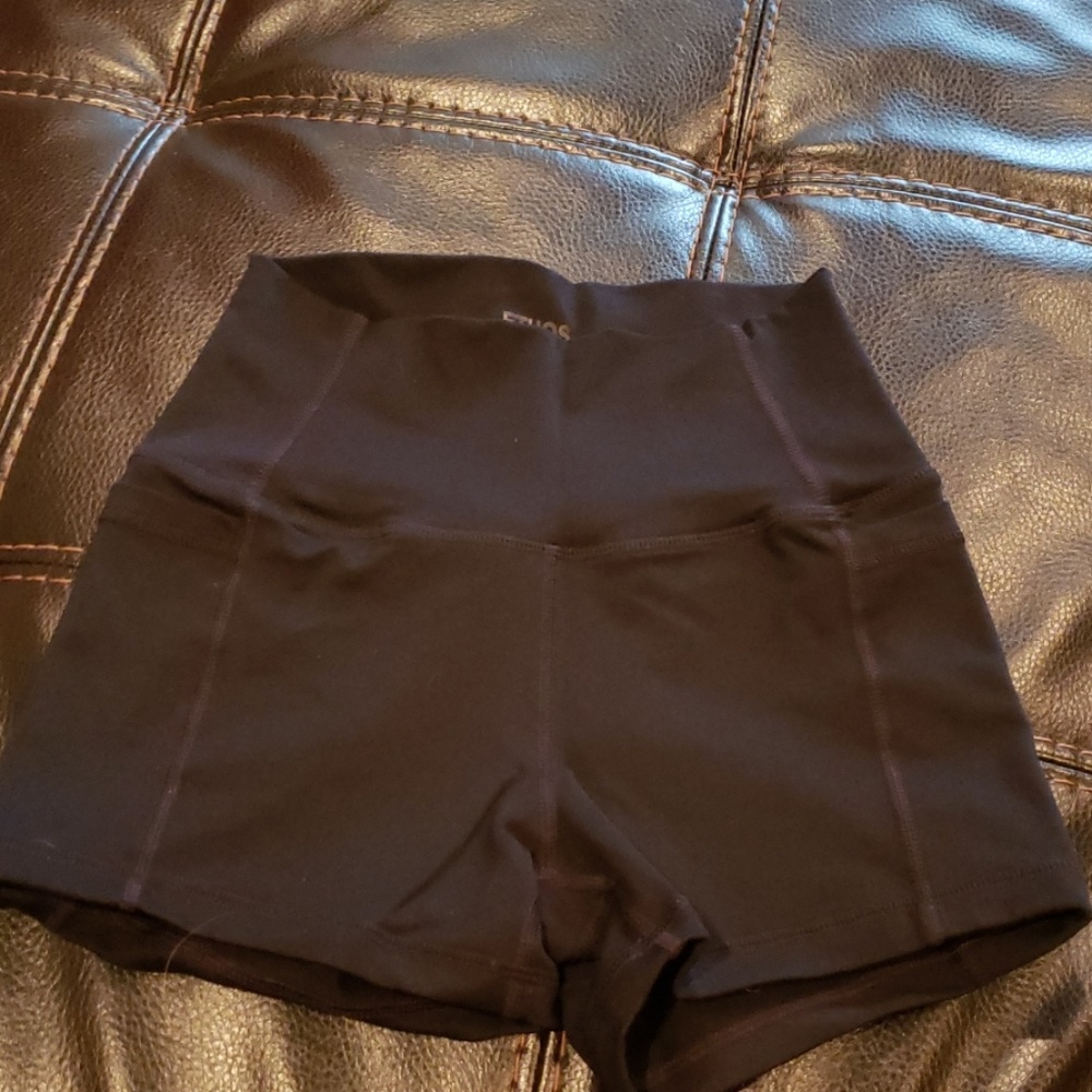 Ethos shorts